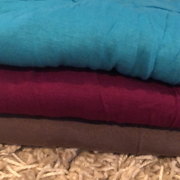 Set of 3 short sleeve tops with lace, H&M, M, hardly worn, soft &comfortable - Picture 4 of 4